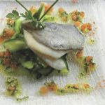 Filet de Saint-Pierre vapeur, tagliatelles de courgette et sauce vierge