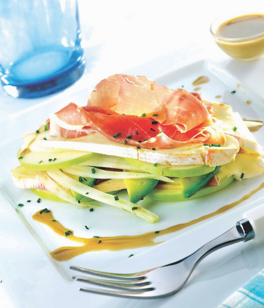 Mille-feuilles fraîcheur pommes vertes et Reblochon
