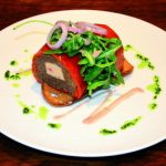 Terrine de joue de bœuf confite, au foie gras et piquillos