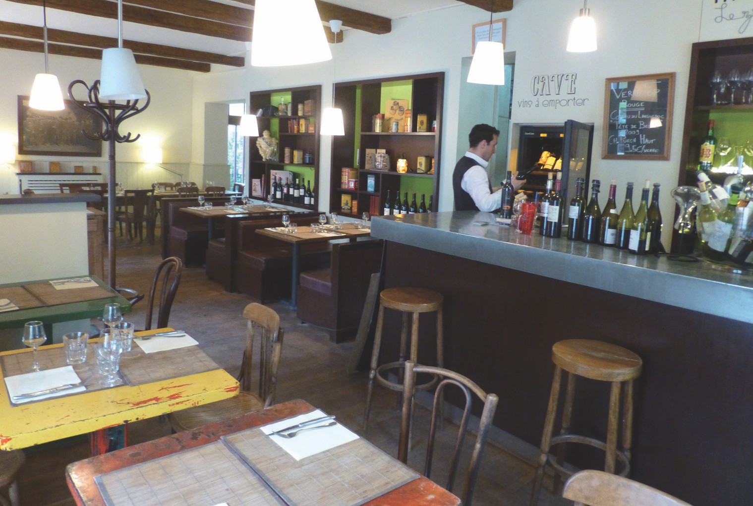 Bistronomie au menu, dans une ambiance de café de village