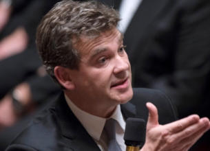 Une nouvelle plainte contre Booking par Arnaud Montebourg