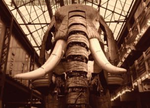 Un éléphant Porte de Versailles