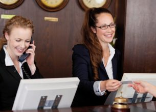 Comment fixer une stratégie de revenus ambitieuse mais réaliste pour votre hôtel ?