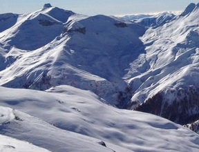Un début de saison d’hiver particulièrement chaotique pour les professionnels du tourisme