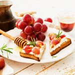 Apéritoasts au chevrotin par les AOP Laitières