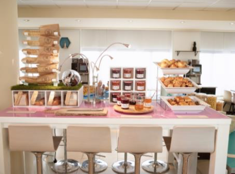 Lancement des « petits déjeuners en grand » by Novotel