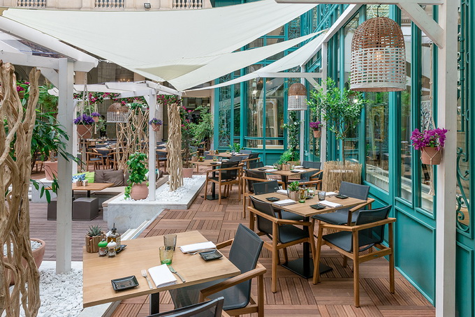 La terrasse, pièce maîtresse de l’hôtel