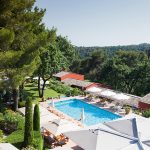 Le Cantemerle : Une invitation à la détente au cœur de la Provence