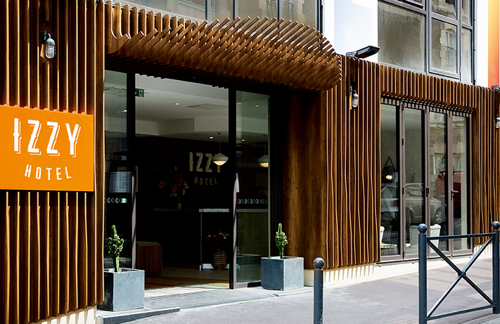 Hôtel Izzy by HappyCulture à Issy-les-Moulineaux (92) : Un hôtel connecté et un espace de coworking à la lisière de Paris