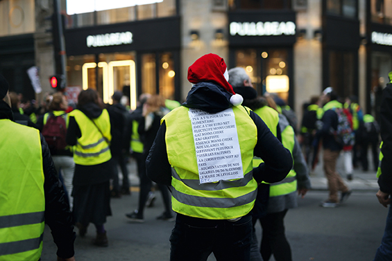 Mouvement des gilets jaunes : le gouvernement renforce l’accompagnement des entreprises impactées