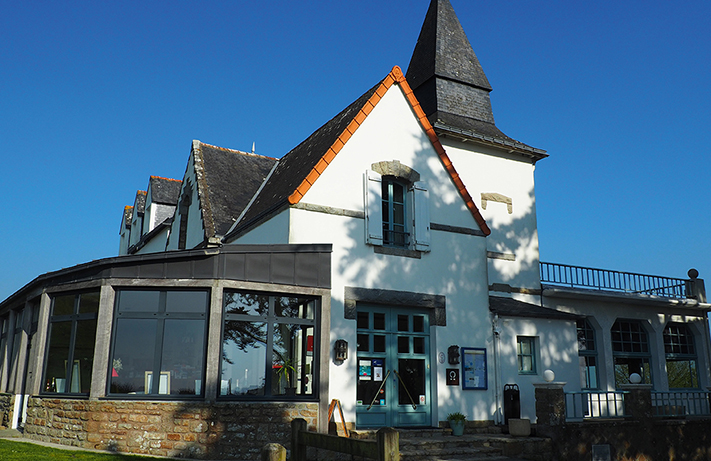 Hôtel Le Tumulus : Un emplacement atypique pour cet hôtel familial chargé d’histoire