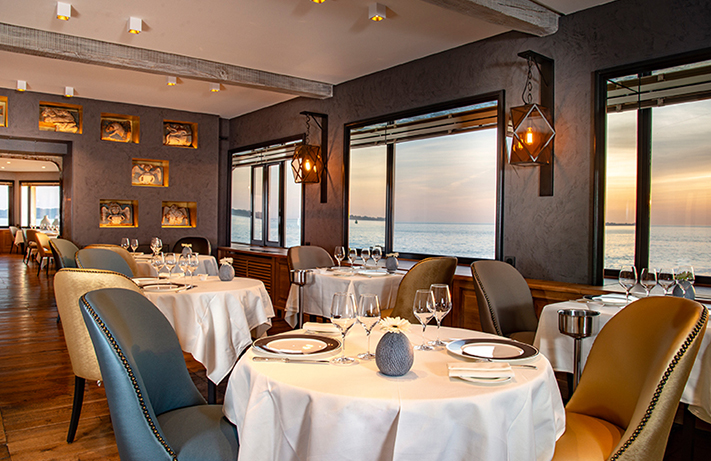 Hôtel-restaurant Domaine de Rochevilaine : Un site historique battu par les vagues