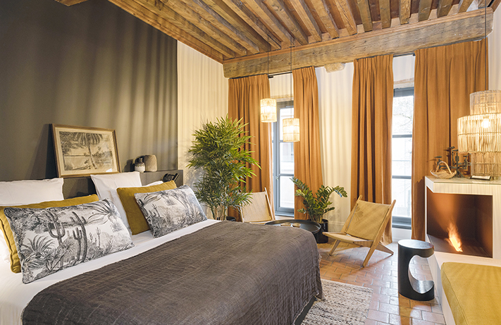 MiHotel à la Tour Rose – Lyon (69) : 14 Suites dans un bâtiment historique