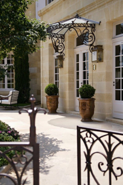 L’Hostellerie de Plaisance devient l’Hôtel de Pavie