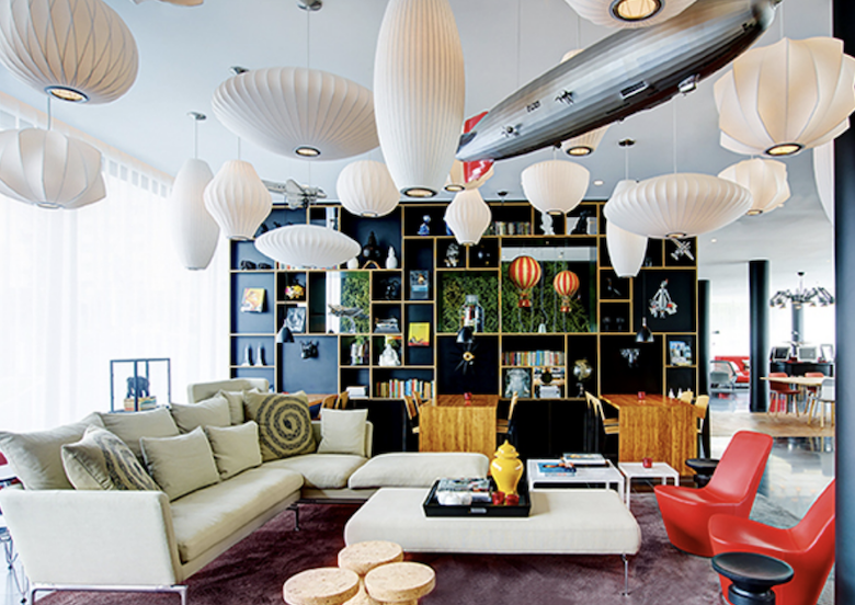 « Aménagement et design : la singularité en ligne de mire » un dossier à retrouver dans le magazine Industrie Hôtelière de novembre