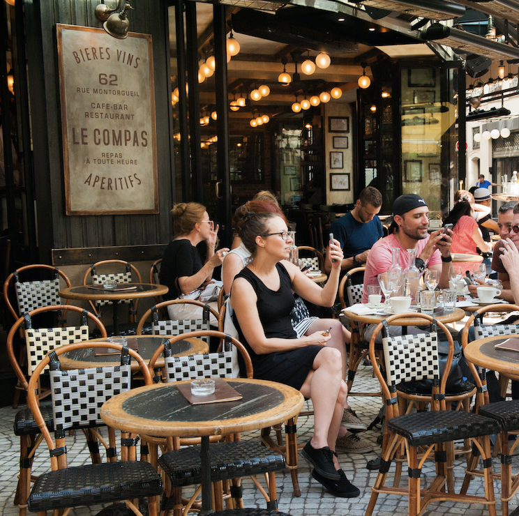 Les terrasses éphémères à Paris vont devenir « estivales » et payantes