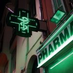 Enseignes et publicités lumineuses
