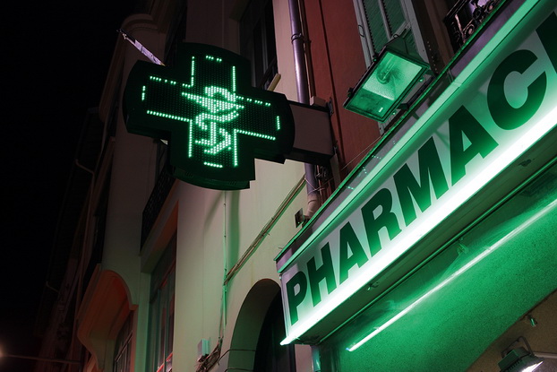 Enseignes et publicités lumineuses