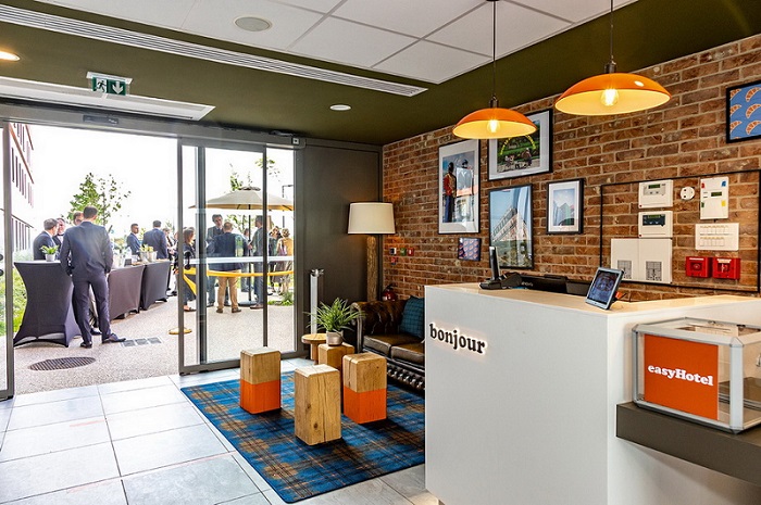 easyHotel Paris-Charles de Gaulle Villepinte à Tremblay-en-France (93) : Atterrissage en Île-de-France pour easyHotel