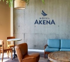 Une nouvelle identité visuelle pour Hôtel Akena
