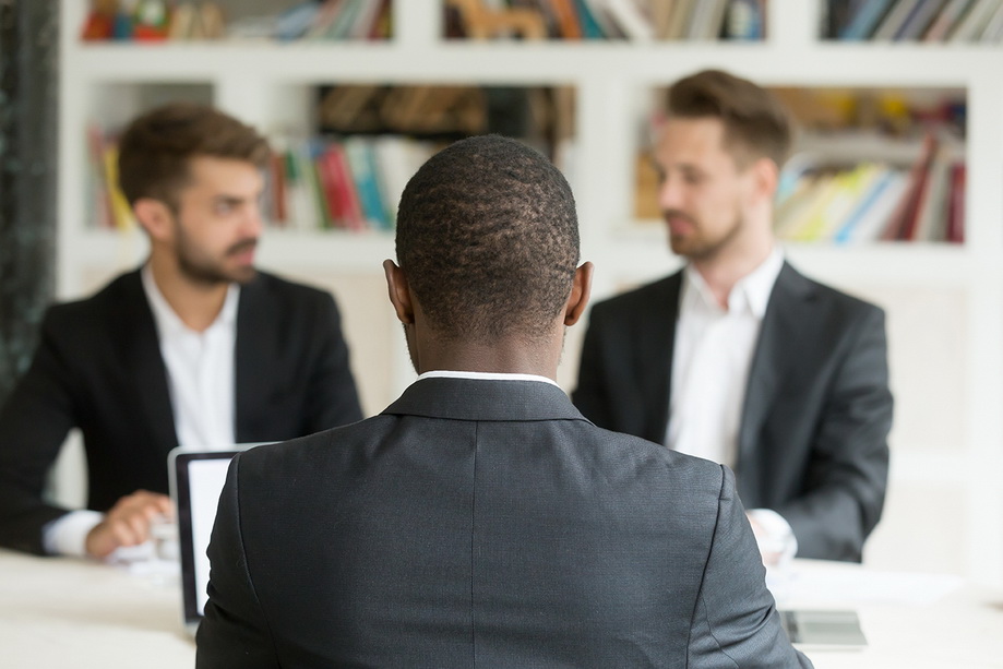 Des propos racistes et sexistes répétés justifient le licenciement