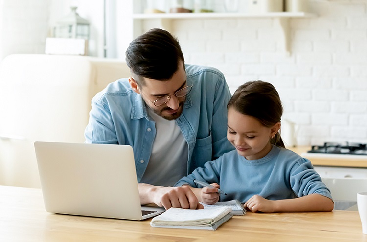 Parentalité au travail : train de mesures d’amélioration de la condition de « parent » en environnement professionnel