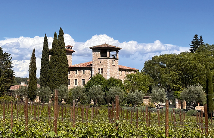 Château de Berne à Lorgues – Groupe MDCV (83) : Le luxe discret au cœur des vignes