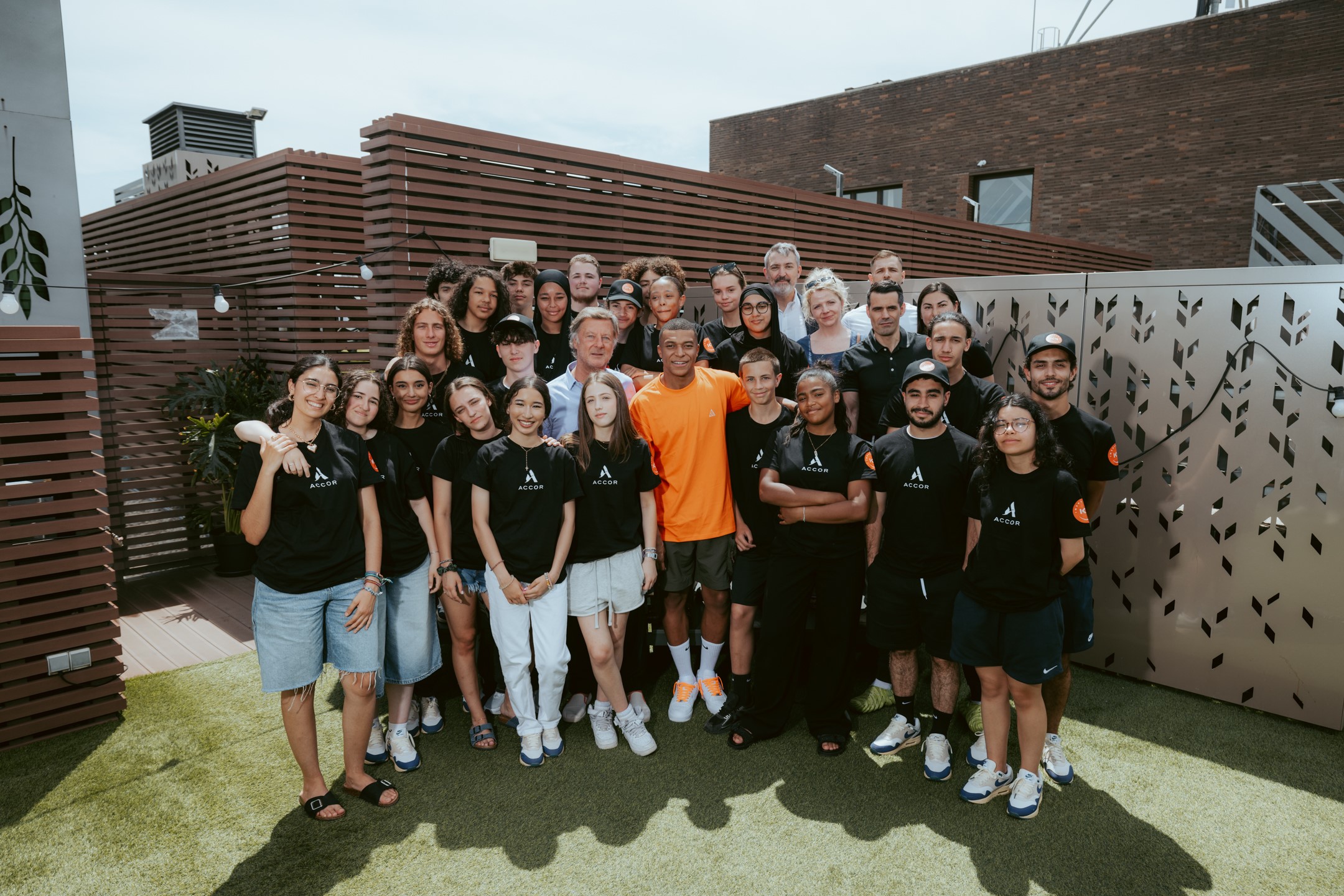 Un partenariat au service des jeunes entre Accor et Kylian Mbappé