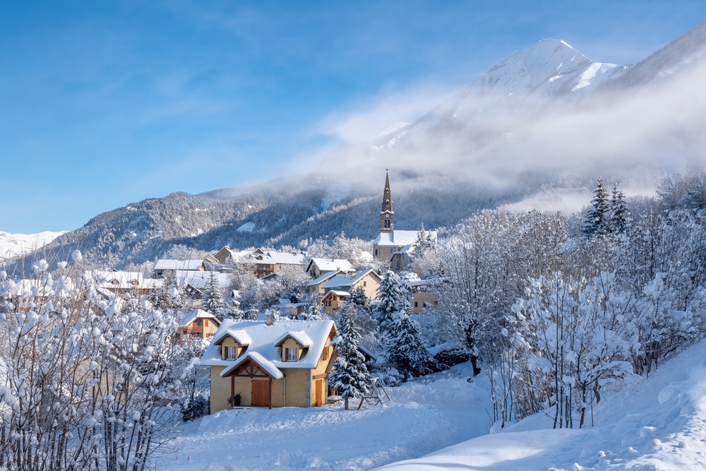 Un début de saison « sous de bons auspices » dans les stations de montagne