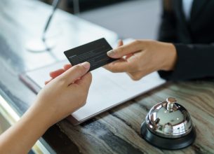 Une action collective des hôteliers français et espagnols menée contre Booking