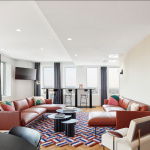 Le H4 Hotel Wyndham Paris Pleyel fête son premier anniversaire à Saint-Denis