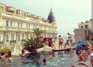 Chapitre Six s’installe à Cannes