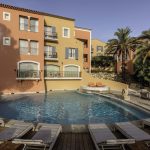 Le Byblos à Saint-Tropez (83) : une offre évolutive & adaptée à la clientèle tropézienne