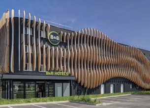 3. Une adaptation des acteurs historiques