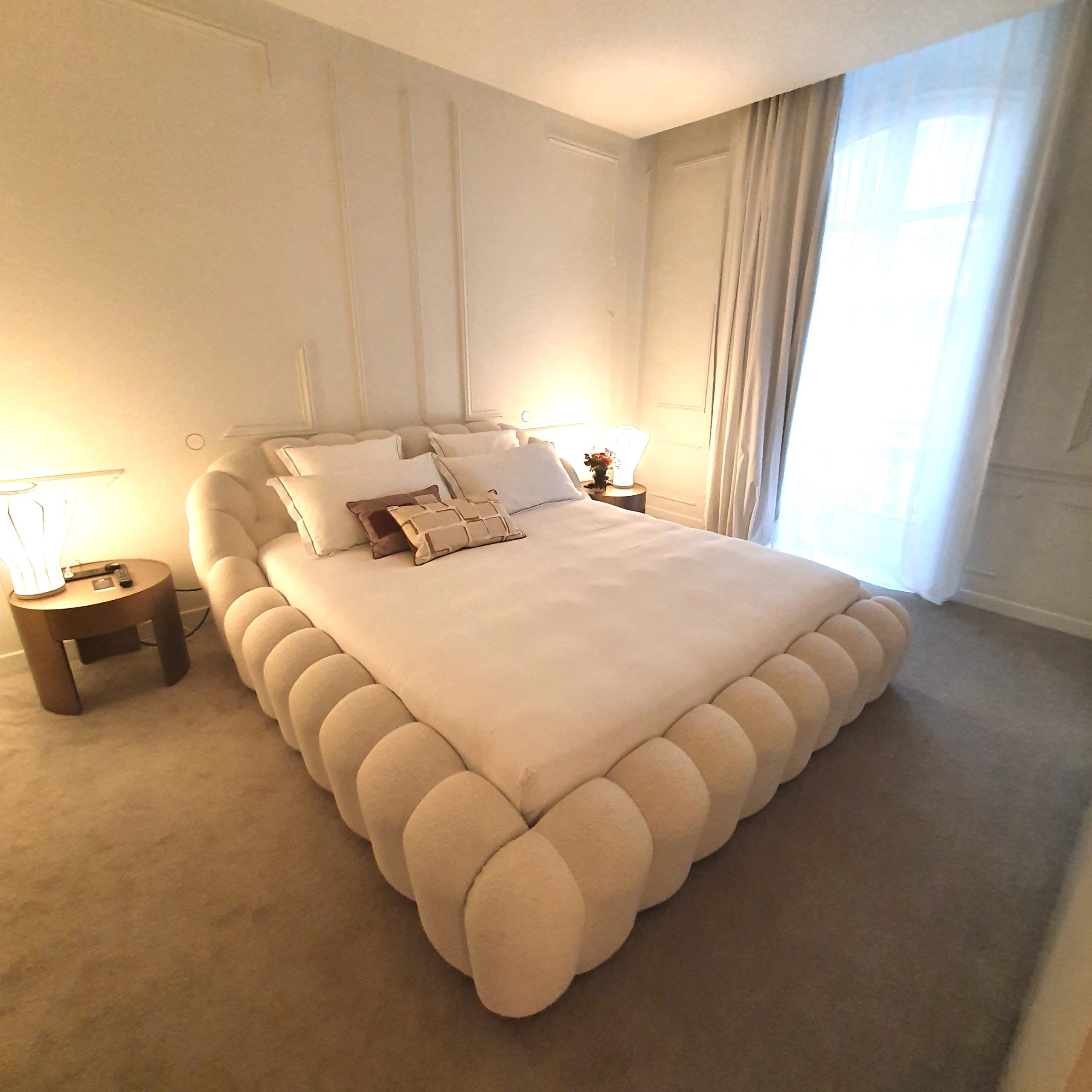 La Maison Champs-Elysées aménage trois suites en collaboration avec Roche Bobois