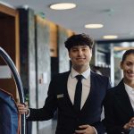 Stagiaires et jeunes en « pfmp » : quand leur accueil par l’hôtel tourne à la requalification en contrat de travail !