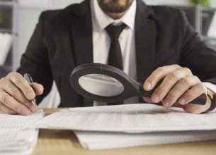 OBLIGATION DE SÉCURITÉ, FAUTE INEXCUSABLE : depuis mars, deux nouveautés numériques « piégeuses » pour l’entreprise hôtelière
