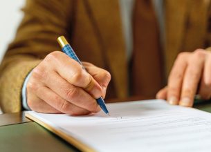 SARL HÔTELIÈRE ET FIXATION DE LA RÉMUNÉRATION DU GÉRANT : silence des statuts = impérativité d’un vote (d’approbation) des associés