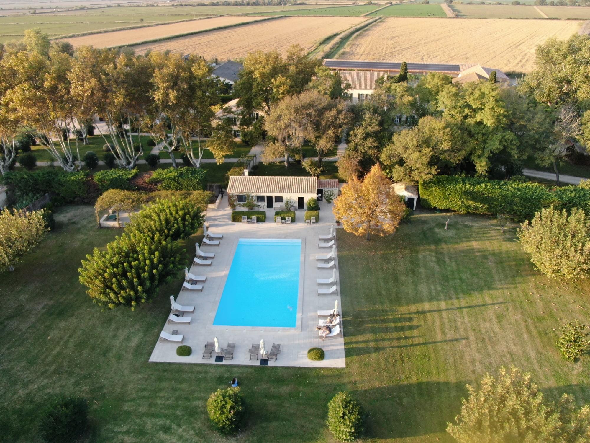 En Camargue, Le Mas de Peint mise sur le calme et les grands espaces pour l’été