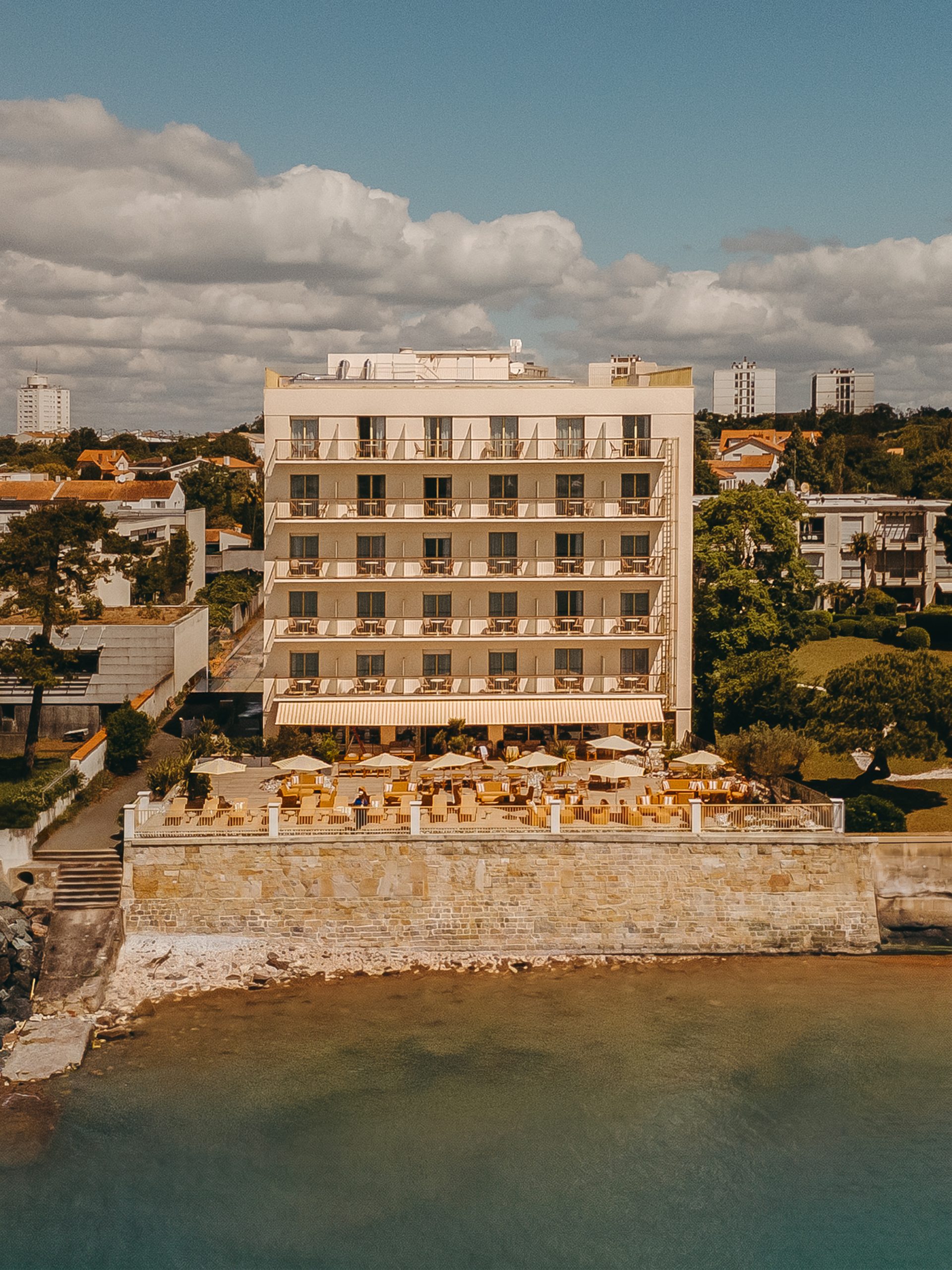 À La Rochelle, l’hôtel Les Brises ouvre un nouveau chapitre face à l’Atlantique