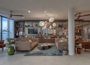 d+b Interior Design Studio signe les intérieurs du Marina Baie des Anges Hôtel, Curio Collection by Hilton
